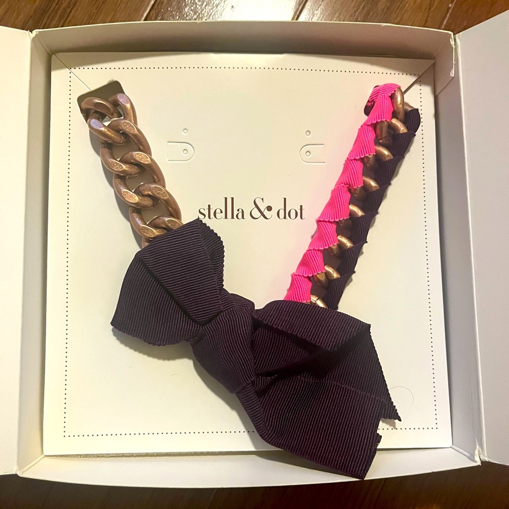 Stella & Dot Bella Bow Statement Necklace - NIB